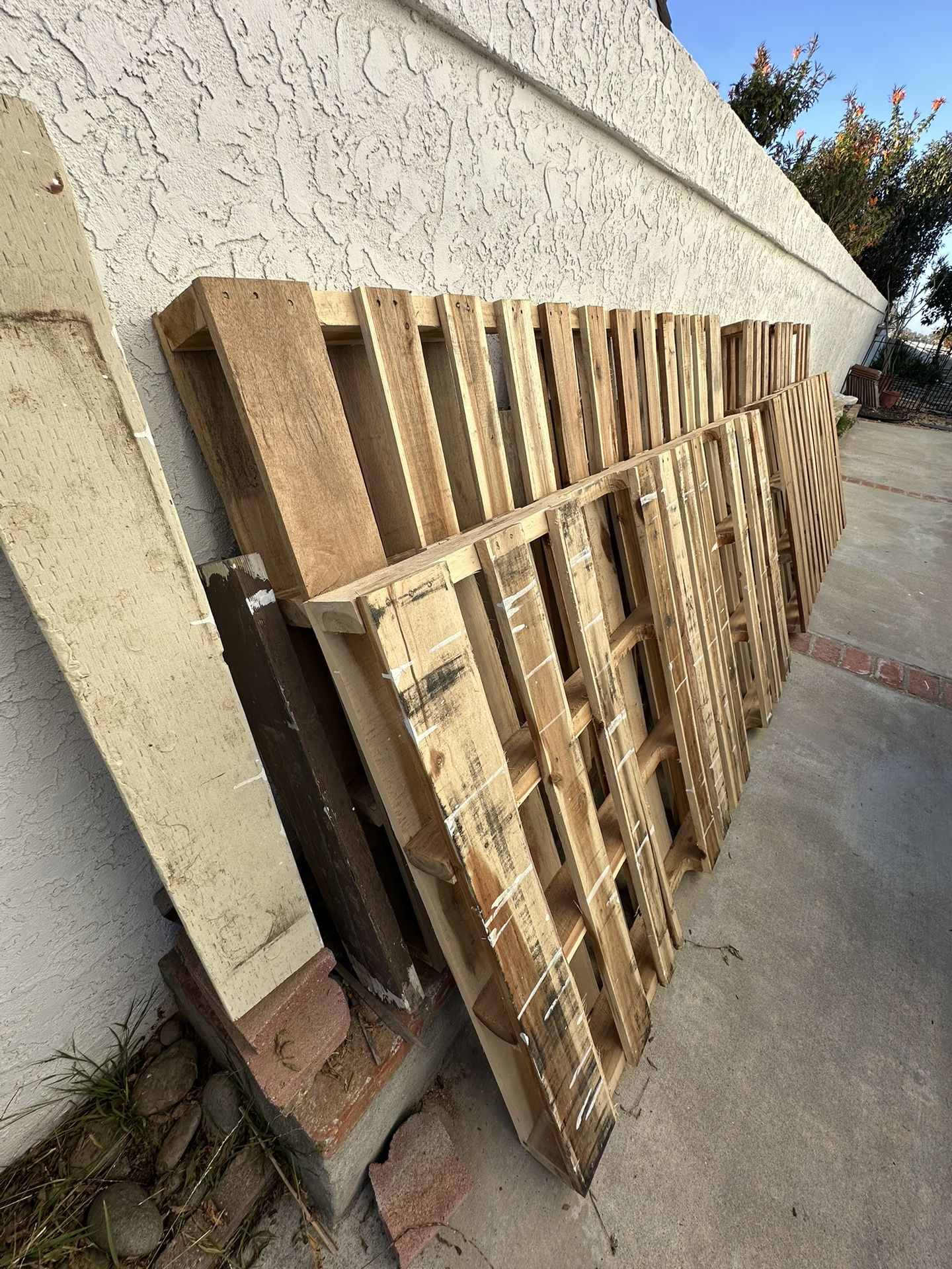 Wood Pallets 