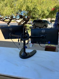 Good working " Dell" dual monitors