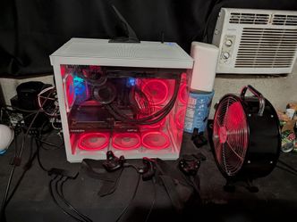 Pc and two monitor