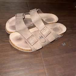 Tiktok Fitory Sandals