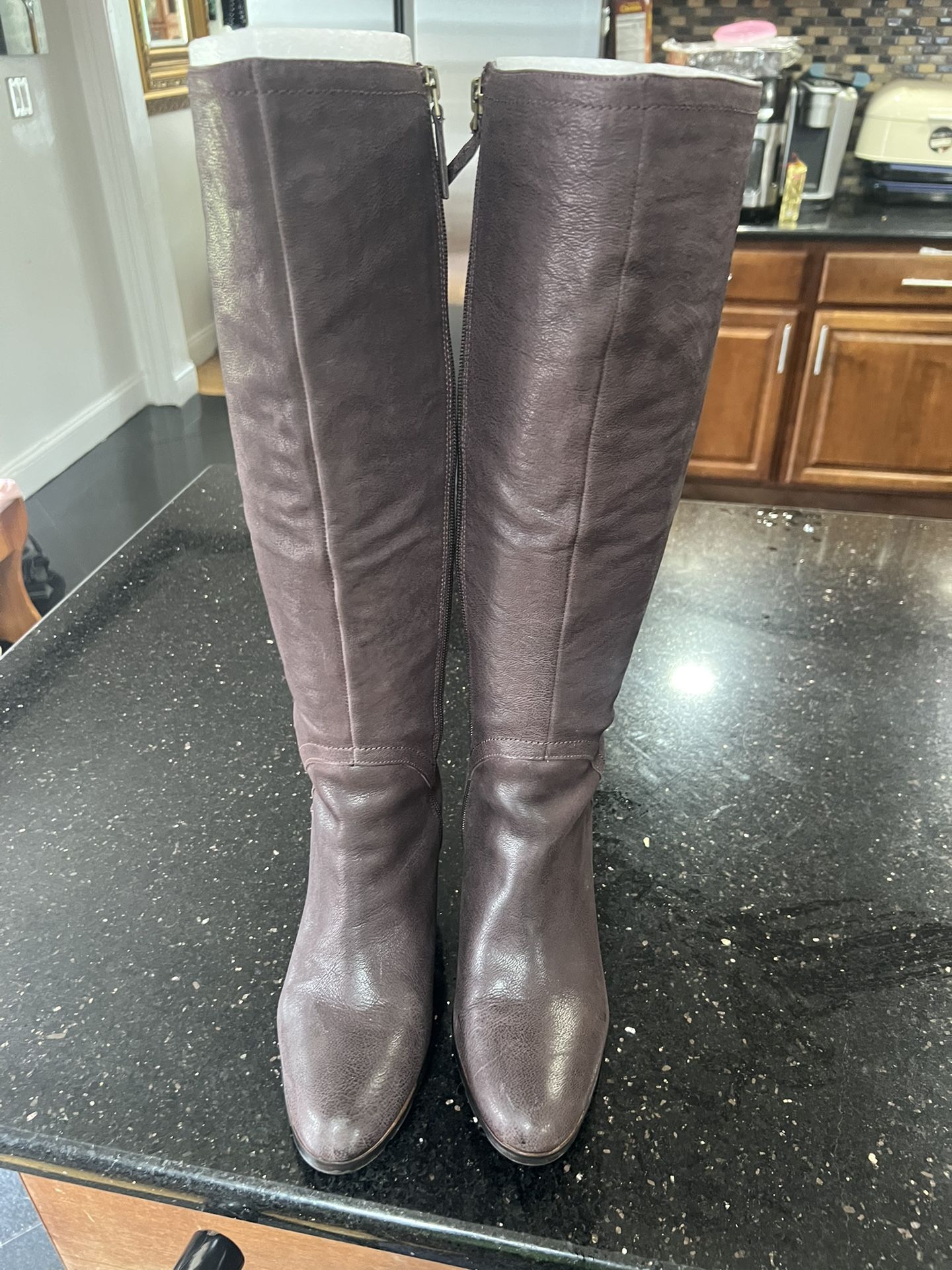 Beautiful Genuine Italian brown Leather Boots