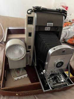 Polaroid Land Camera Model 800
