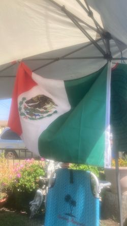 Banderas.     Estoy en Cudahy