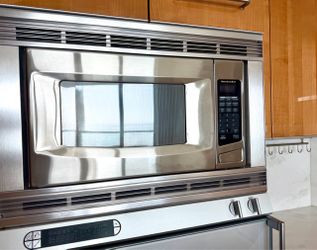 KitchenAid Built-In Microwave with Stainless Steel Trim Kit