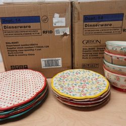 The Pioneer Woman Timeless Floral & Retro Dot 12‑Piece Dinnerware Set