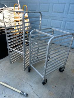 Bun pan racks