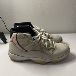 Retro Jordan 11s 'Platinum Tint'