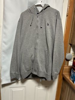 Blue jogging suit comes with 2XL pants and 3XL jacket
