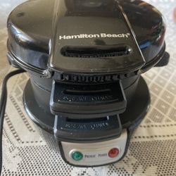 Sandwich Maker. (breakfast)