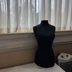 Mannequin Dress Form Model torso  (Pinnable)