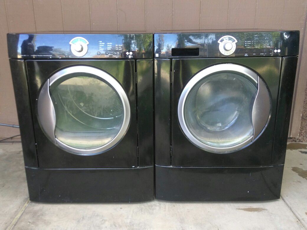 Black Frigidaire front loader washer and dryer set. Very nice, energy efficient, and reliable!