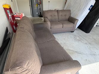 COUCH AND LOVE SEAT $100!
