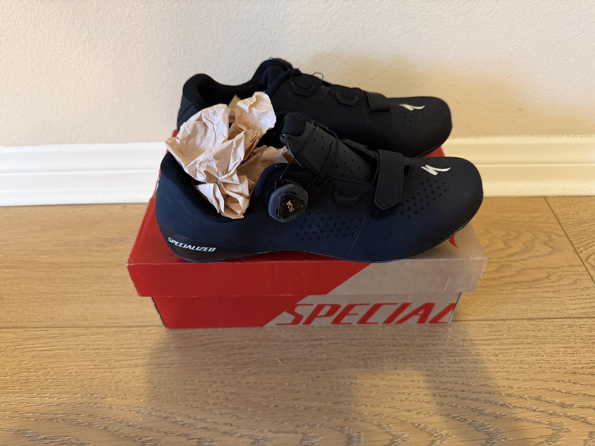 Specialized Torch 2.0 Road Bike Shoes – Black – Size 40 (7.5M / 9W) – New, Never Worn