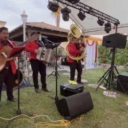 Grupo Norteño Con Tuba