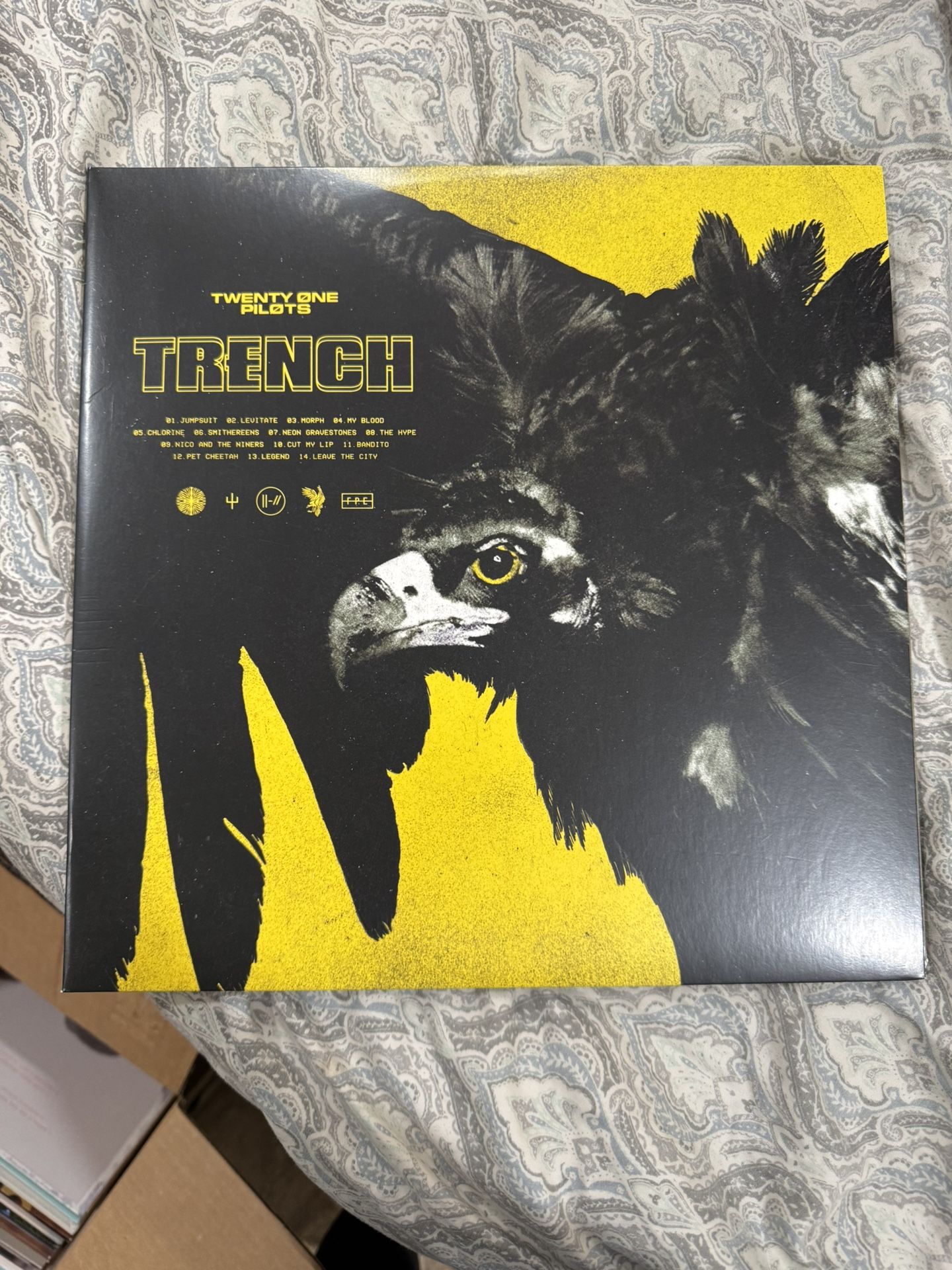 Trench Vinyl TOP