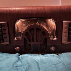 Vintage Zenith Radio