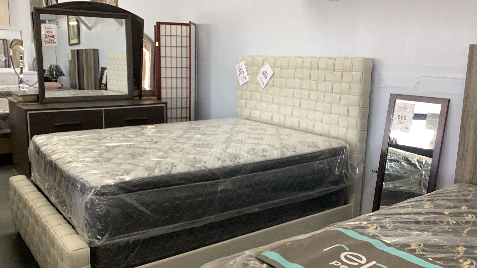 Bedroom Set