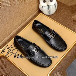 Louis Vuitton leather dress shoes clean and neat sneaker for Sale