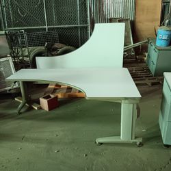 Desk Adjustable High With