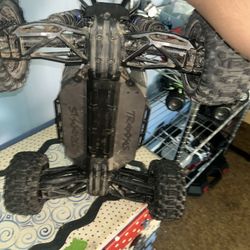 Traxxas, Max V2