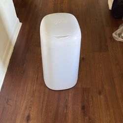 DIAPER GENIE 