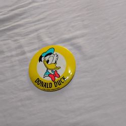 Vintage Donald Duck 3" Pin 