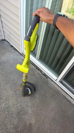 Ryobi battery powered String Trimmer