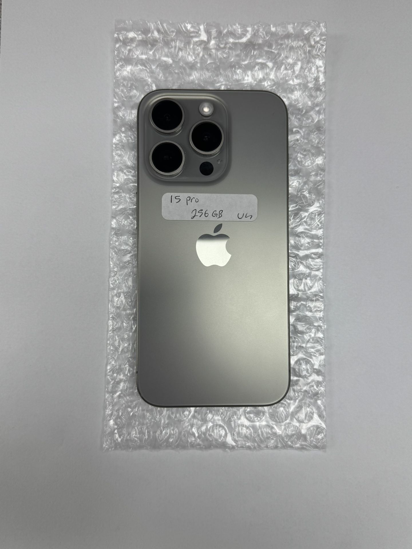 Apple iPhone 15 Pro (Unlocked)