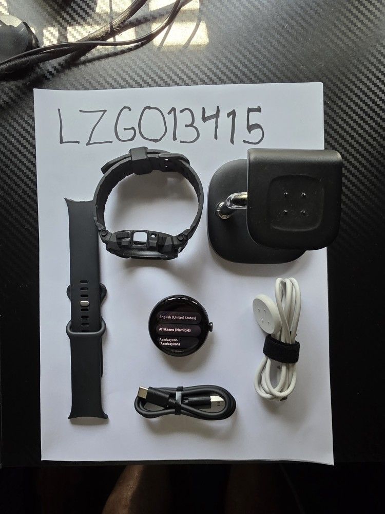Great Condition Unlocked LTE Pixel Watch 3 45mm with Accessories
