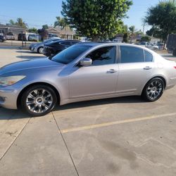 2010 Hyundai Genesis