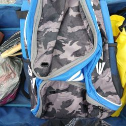 DODGER "BLUE " EASTON BAT BAG. ( SEE PICS) LOCATED IN GLENDORA  CHECK OUT MY PAGE ALOT OF BASEBALL EQUIPMENT FOR SALE "CHEAP "