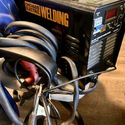 Chicago Electric 40AMP 240 Volt plasma cutter