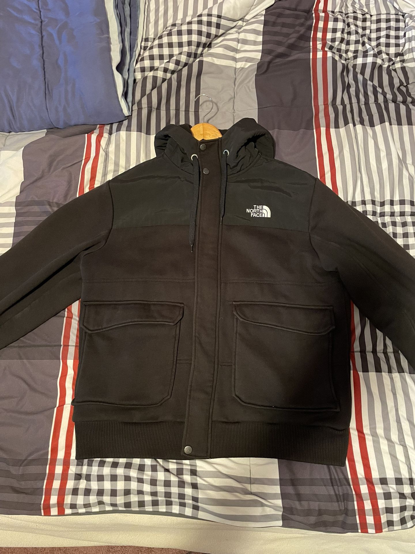 North Face Jacket (Sz L)