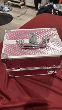 Jewelry or makeup box