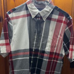 Tommy Hilfiger. Short sleeve button up .Size-Medium