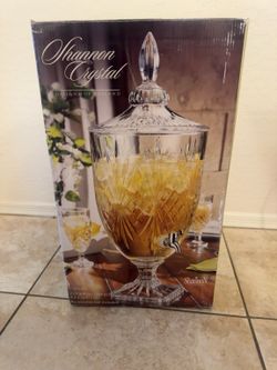 Shannon Crystal 2.25 Gallon Beverage Dispenser – Crystal Drink Server w/ Lid