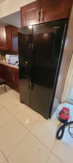 Amana refrigerator