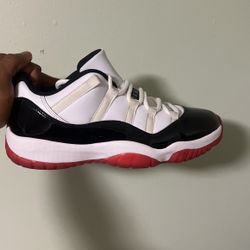 Retro Jordan 11 Low “Concord Bred”
