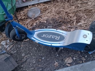 razornew battery no charger tires need air