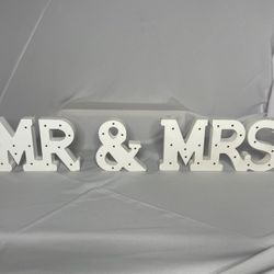 Mr. & Mrs. Decor