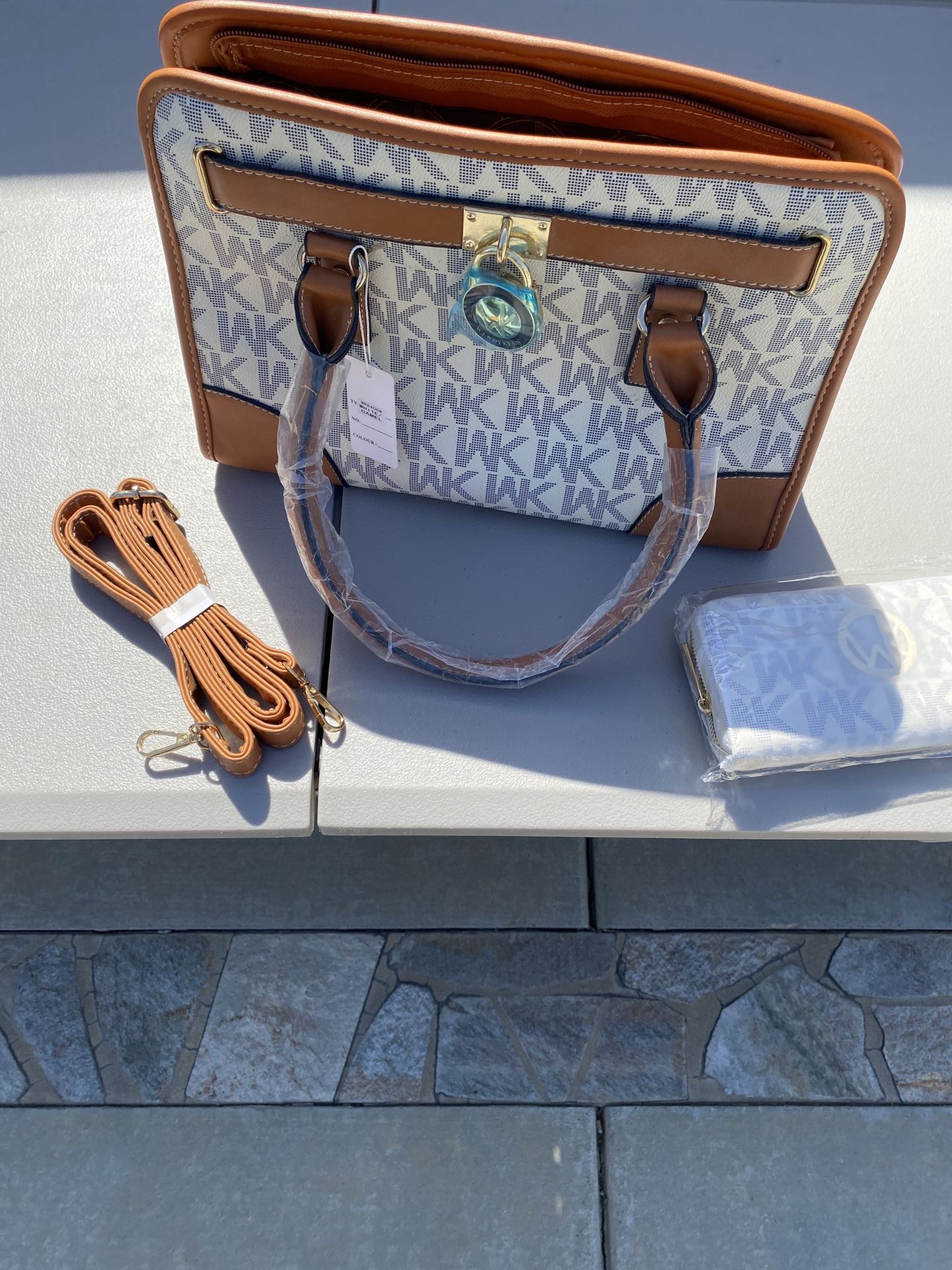 Wendy Keen Handbag And Wallet 