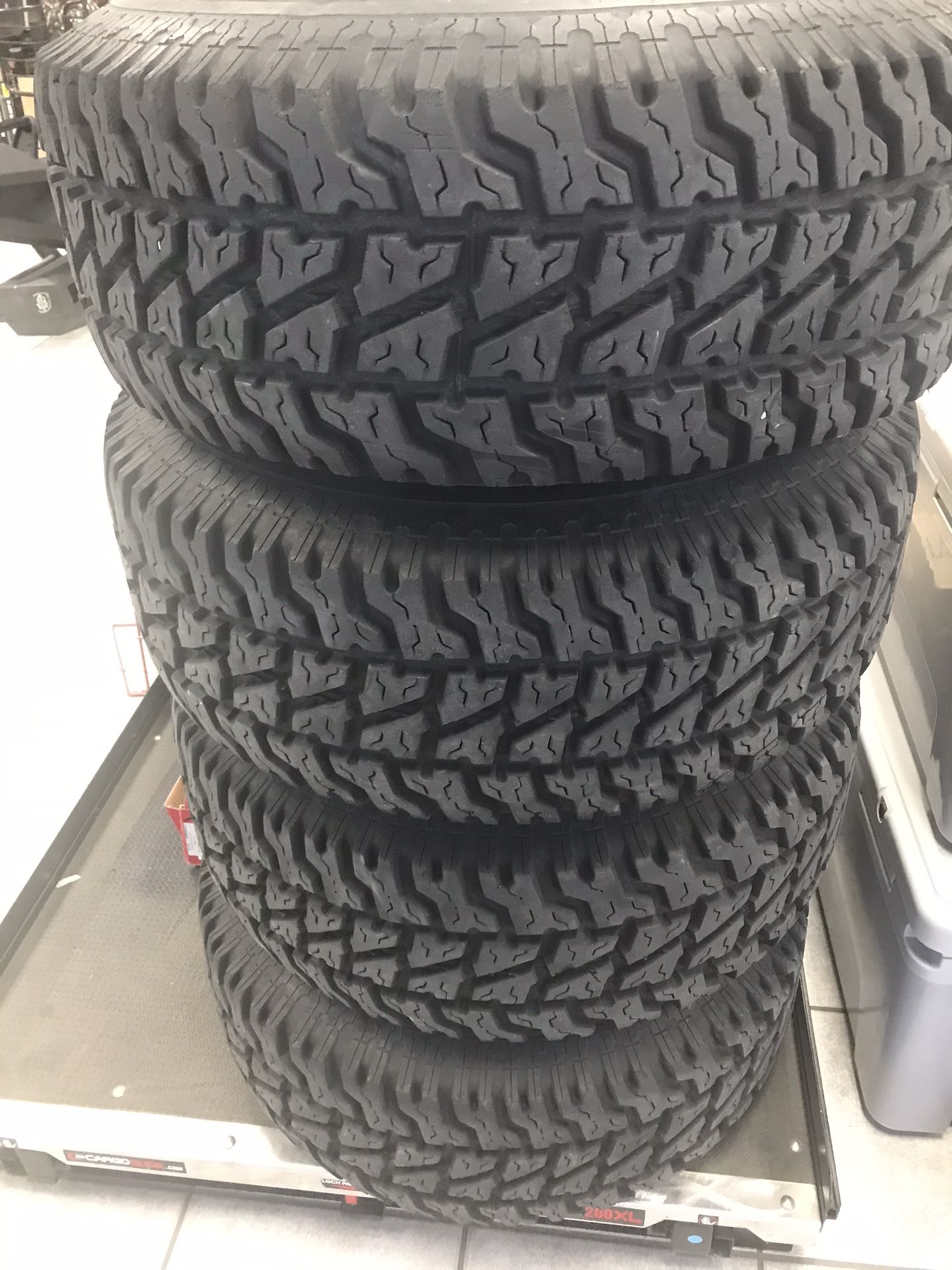 Jeep wrangler tj wheels n tires 35x12.50x15 for Sale in Visalia, CA