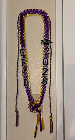 Graduation leis