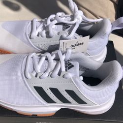 Adidas Essence Women s 7 for Sale in Thousand Oaks CA