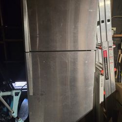 Free fridge and microwave