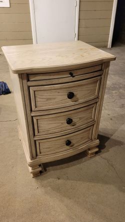 Free Nightstand
