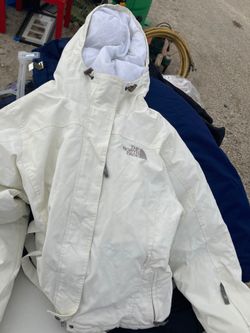 North face jacket size small