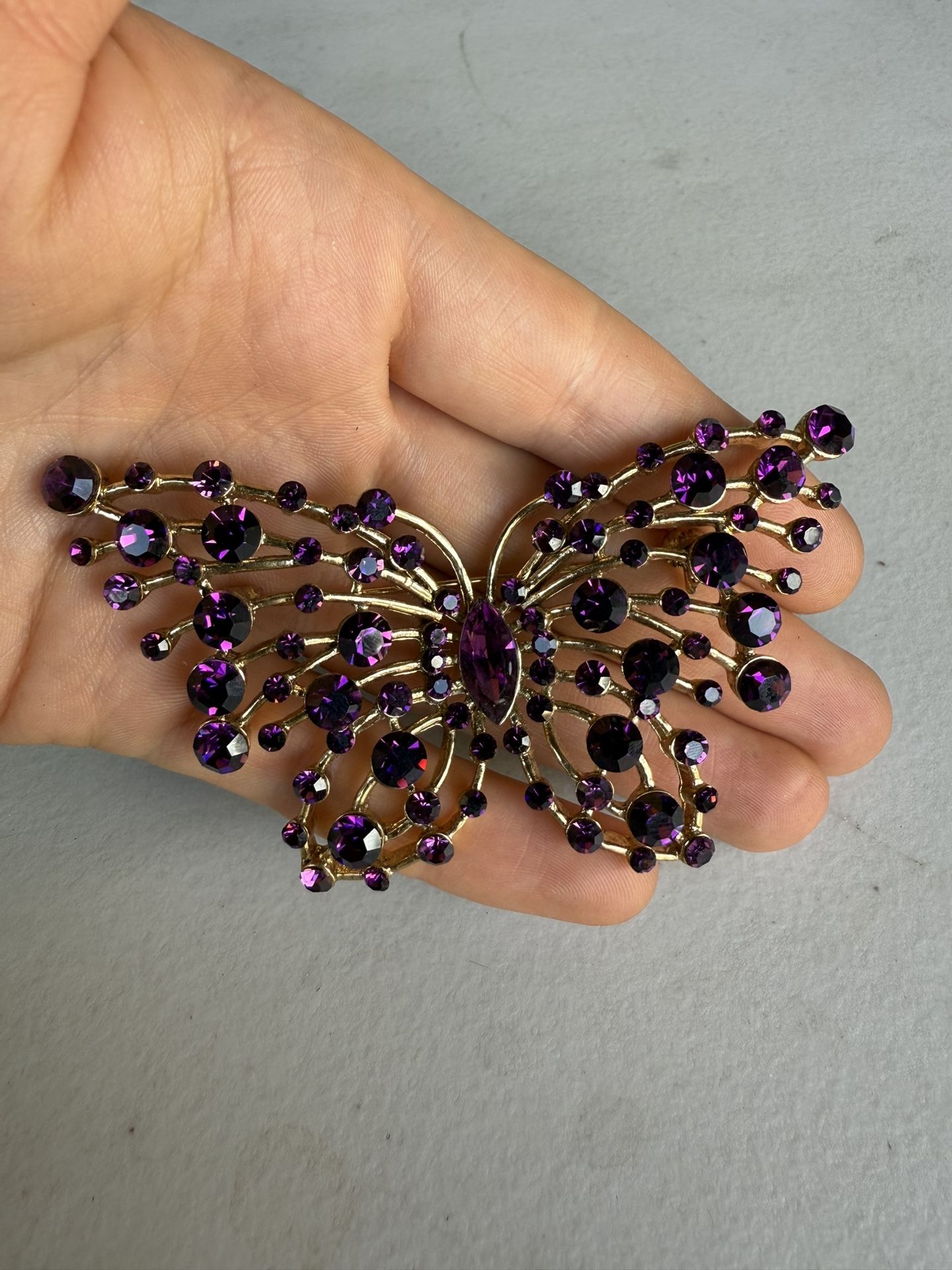 LARGE BUTTERFLY BROOCH Gold Tone