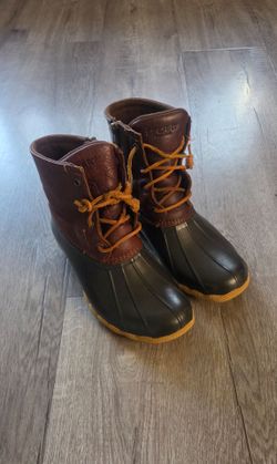 Sperry Women's Boots Size 7
