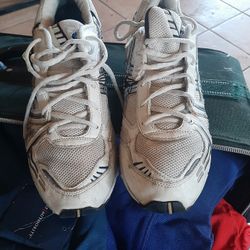 In Good  Condición  Asking  25 Each Obo